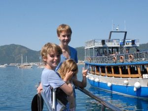 Marmaris’te Turistler Gizli Cenneti Mavi Tur İle Keşfediyor