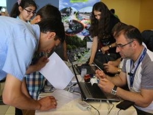 Kitap Fuarı’nda Kobis’e Büyük İlgi