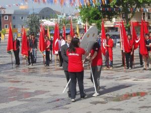 Düzce’de 19 Mayıs Coşku İçinde Kutlandı