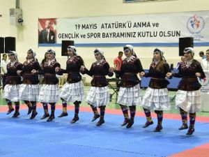 Mamak’ta 19 Mayıs’a Coşkulu Kutlama