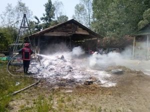 Samanlıkta Çıkan Yangın Söndürüldü