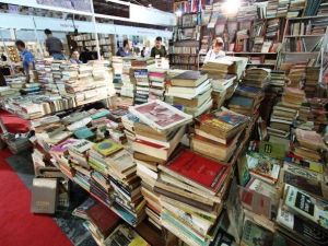 Yarım Milyon Kitap Bu Fuarda