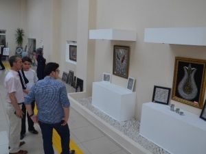 Gençlerin Sergisi Büyüledi