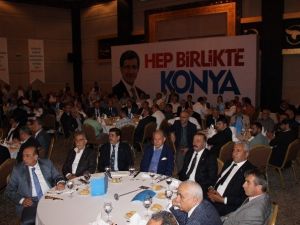 Konya’da Başbakan Davutoğlu’na Destek