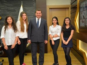 Başkan Yılmaz, 19 Mayıs’ta Gençleri Ağırladı