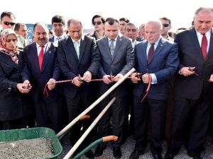 Büyükşehir’den, Köprüköy’e Canlı Hayvan Pazarı