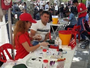 Elazığ’da ‘1 Kan Ver, 3 Hayat Kurtar’ Sloganıyla 2 Günde 100 Ünite Kan Bağışlandı