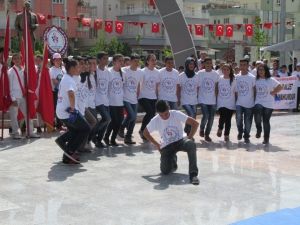 Nizip’te 19 Mayıs Bayramı Coşkusu