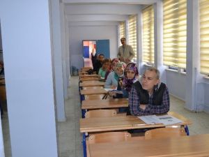 Veliler ‘Geleceğim İçin Okuyorum Projesi’ Kapsamında Sınava Girdi