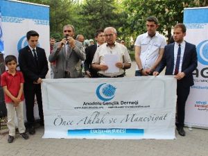 AGD Üyelerinden Muhammed Mursi’ye Destek