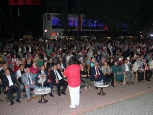 Ahmet Şafak Bozkurtluları Coşturdu