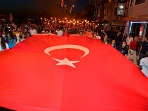 Foça’da 19 Mayıs Şöleni