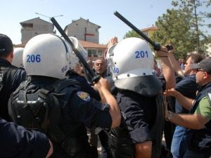 Tokat’ta Olaylı Kongreye Polis Müdahalesi