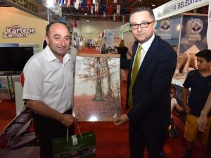 Üzülmez, Kitap Fuarı’nda