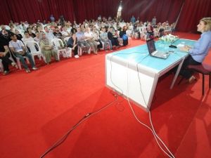 Kitap Fuarı’nda Medyanın Olumsuz Etkileri Anlatıldı