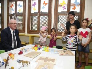 Başkan Kazım Kurt Çocuklarla