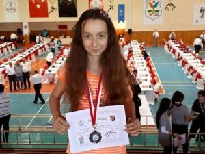 Sinem’in Büyük Başarısı