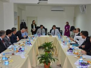 Hastane Yatırımları Masaya Yatırıldı