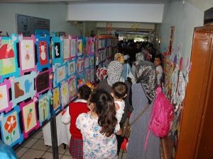 Anaokulu Öğrencilerinden Sergi