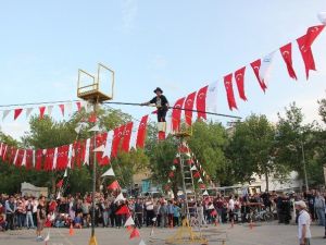 Yahyalı’da Tel Cambazı Gösterisi İlgiyle İzlendi
