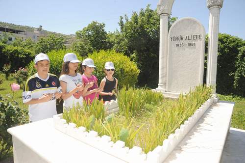 Aydın Belediyesi ‘tarihi’ gezdiriyor