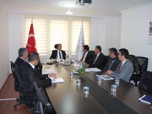 Vali Taşyapan’dan Gençlik Hizmetleri Ve Spor İl Müdürlüğü’ne Ziyaret