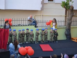 Minikler 1 Yılın Yorgunluğunu Attı