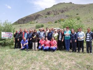 Özel Bakım Merkezi Sakinleri Ağaç Dikti