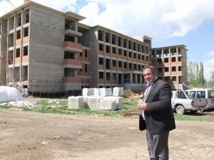 Müdür Bozyel, Okul İnşaatlarını İnceledi
