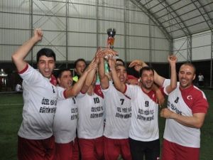 Reyhanlı’da Kurumlararası Halı Saha Turnuvası Sona Erdi