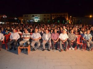 Kula’da Öğretmen Ve Öğrencilerinden Müzik Şöleni