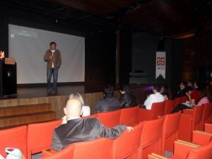 AGÜ Talks Söyleşisine Cem Mansur Konuk Oldu