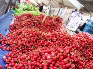 Mevsimin İlk Kirazı Tekirdağ’da Tezgahtaki Yerini Aldı