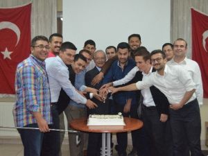 İhlas Vakfı Yurdu’nda Mezuniyet Sevinci