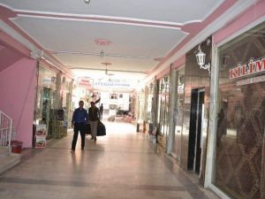 Siirt’in İlk Kapalı Çarşısı Can Çekişiyor