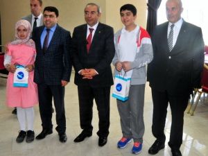 Rektör Battal’dan Başarılı Öğrencilere Moral Yemeği