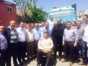 AK Adaylardan Engelli Vatandaşa Tekerlekli Sandalye