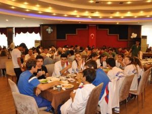 Başkan Alıcık, "Sizlerle Gurur Duyuyoruz”