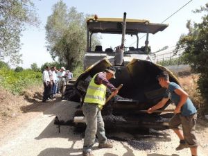 Aksu’da Asfalt Çalışmaları Sürüyor