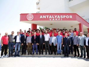 Başkan Türel’den Antalyaspor’a Ziyaret