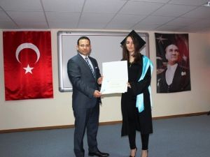 Ayvalık MYO’da 21. Dönem Mezunları Törenle Uğurlandı