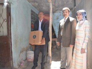 Aile Ve Sosyal Politikalar İl Müdürlüğü Yardıma Muhtaç Vatandaşları Yalnız Bırakmıyor