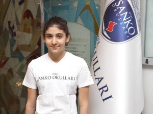 Özel Sanko Okulları Öğrencisinin Yüzme Başarısı