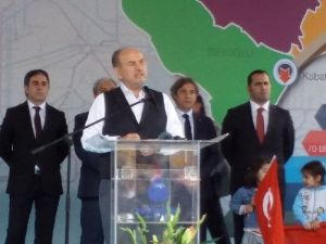 Kadir Topbaş: “Kılıçdaroğlu’nun Yaptığı, Susuz Derede Balık Tutmaya Benzer”