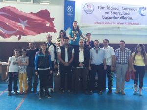 Güntekin Badmintonda Gururumuz Oldu