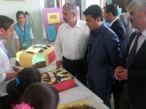 Köy Okulunda Bilim Fuarı