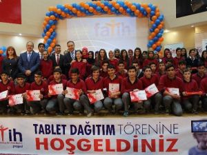 Vali Altıparmak, “Tabletler Elektronik Çöplük Haline Gelmesin”