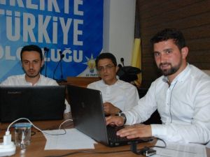 AK Parti Çağrı Merkezi Test Ediliyor