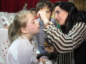 KOÜ Öğrencileri Çocukları Sevindirdi