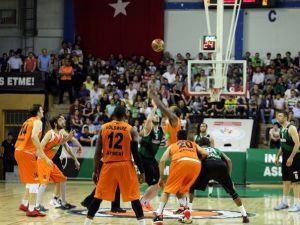 Büyükşehir Basket Takımı Yarı Finalde